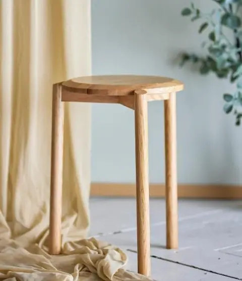 Hocker GIL Eiche, Natur aus Eiche – Ansicht 2 – Ansicht 2