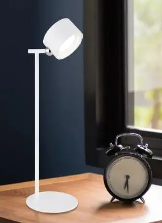 LED Tischleuchte weiß aus Metall