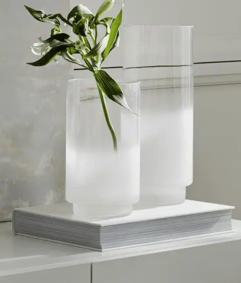 Mundgeblasene Vase Milky mit Farbverlauf H 25 cm, Transparent, Weiß aus Glas