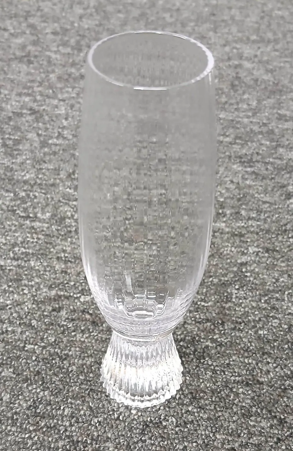 Sektglas Rillen, Transparent aus Glas