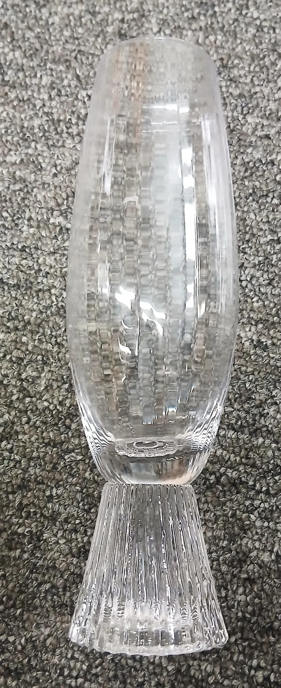 Sektglas Rillen – Ansicht 2