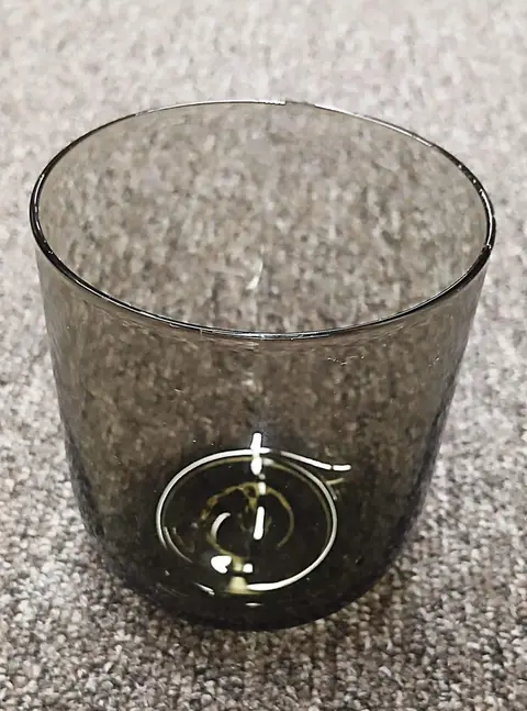 Wasserglas Selma, Rauchig aus Glas