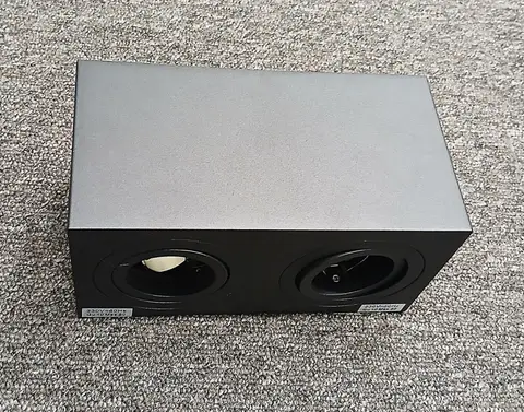 Wandleuchte Lyon, Schwarz aus Metall