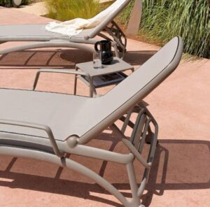 Nardi Sonnenliege Atlantico mit Armlehnen in anthrazit für entspannende Stunden im Garten oder am Pool
