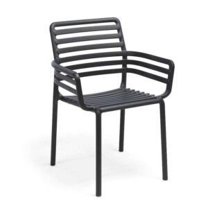 Nardi Doga Armstuhl in Anthrazit aus hochwertigem Kunststoff für Garten und Terrasse