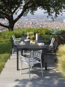 Nardi Armstuhl Doga menta in grün aus wetterfestem Kunststoff ideal für Garten und Terrasse