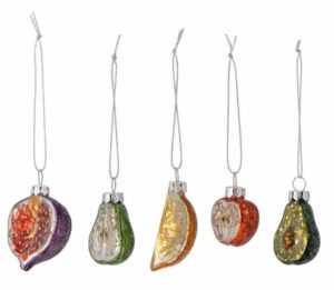 Fünfteiliges Ornamentset FINKA für dekorative Akzente in Ihrem Zuhause.
