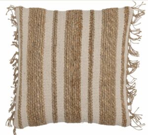 Kissen Felippa in elegantem Design mit weicher Textur und stilvollen Farben für gemütliche Wohnräume