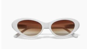 Okkia Sonnenbrille Lina OK029-OW in modernem Design mit UV-Schutz und trendvollen Farben für Damen.