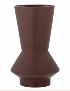 Elegante Vase Irma aus hochwertigem Keramikmaterial, ideal für die stilvolle Blumenarrangements und als dekoratives Wohnaccessoire.