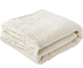 Baumwoll-Tagesdecke mit Fransen in der Größe 230 cm x 250 cm, ideal für gemütliche Wohnräume und stilvolle Dekoration.