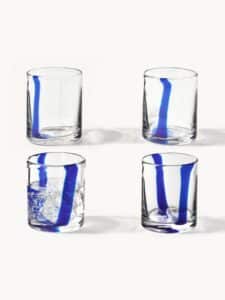 Mundgeblasene Wassergläser BLUESKY im 4er-Set, ideal für stilvolles Trinken und dekorative Tischgestaltung.
