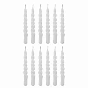 Paraffinkerzen im Set von 12 Stück, perfekt für stimmungsvolle Beleuchtung und Dekoration in jedem Raum.