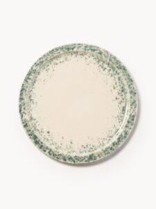 Handgefertigte Speiseteller im Set von 4 Stück, ideal für elegante Tischdekoration und besondere Anlässe.