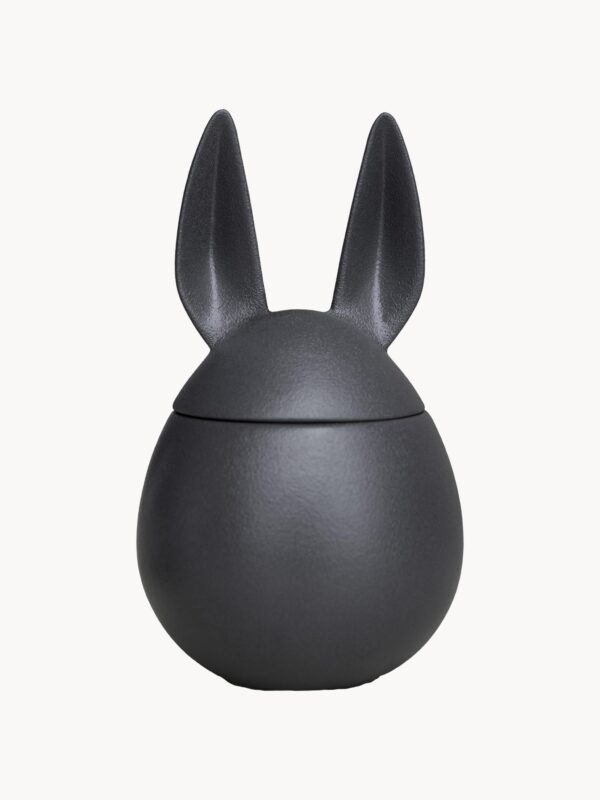 Oster-Bonbonniere mit essbarem Hasenmotiv für festliche Ostern feierliche Dekoration und süße Leckereien