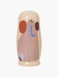 Schachtelpuppen aus Schima Superba Holz im 5er-Set für kreatives Spielen und dekorative Akzente in Kinderzimmern.