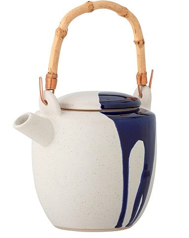 Teekanne Okayama aus Porzellan mit traditionellem japanischem Design und elegantem Griff