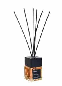 Duftdiffusor Sandelholz Bergamotte 200 ml eleganter Diffusor mit natürlichem Sandelholz- und Bergamotte-Duft für lange anhaltende Frische im Raum