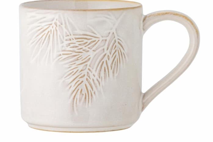 Weihnachtstasse Winter mit festlichem Schneeflocken-Design und warmem Becher für gemütliche Weihnachtsmomente