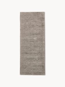 Handgewebter Viskoseläufer in Taupe Farbe, Größe 80x200 cm, weicher Teppichläufer für Flur und Wohnzimmer