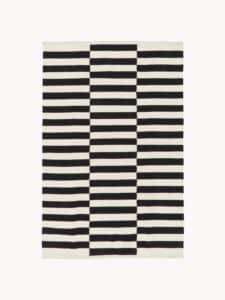 Handgewebter Teppich mit bunten Streifen in den Maßen 120 x 180 cm für moderne Wohnräume