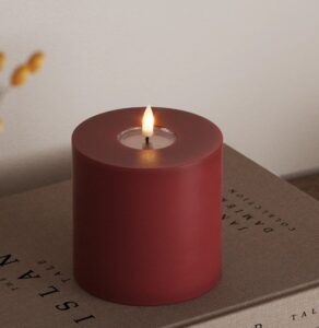 LED Blockkerze BORDEAUX 10x10 cm dekorative elektrische Kerze ohne Flamme rot langlebig energiesparend
