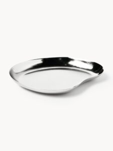 Kleines Deko-Tablett aus chromfarbigem Metall für moderne Wohnraumdekoration