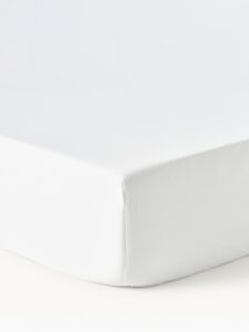 Topper-Spannbettlaken aus hochwertigem Baumwollsatin in weiß, weich und elastisch, ideal für Topper-Matratzen, atmungsaktiv und langlebig