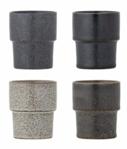 Tassen Ewan Steingut 4 Stück Set handgefertigte hochwertige Kaffeetassen aus robustem Steingut in modernem Design