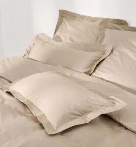 Baumwollsatin-Bettwäsche in edlem Design, 3-teilig, Größe 200 x 200 cm Bettbezug und 80 x 80 cm Kissenbezüge, hautfreundlich und atmungsaktiv