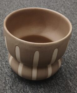 Moderner Übertopf Jerry aus Keramik in elegantem Design für Zimmerpflanzen