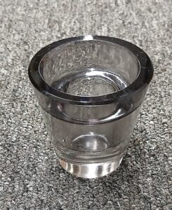 Kerzenhalter Sip aus Metall für elegante Raumdekoration und sicheren Kerzeneinsatz